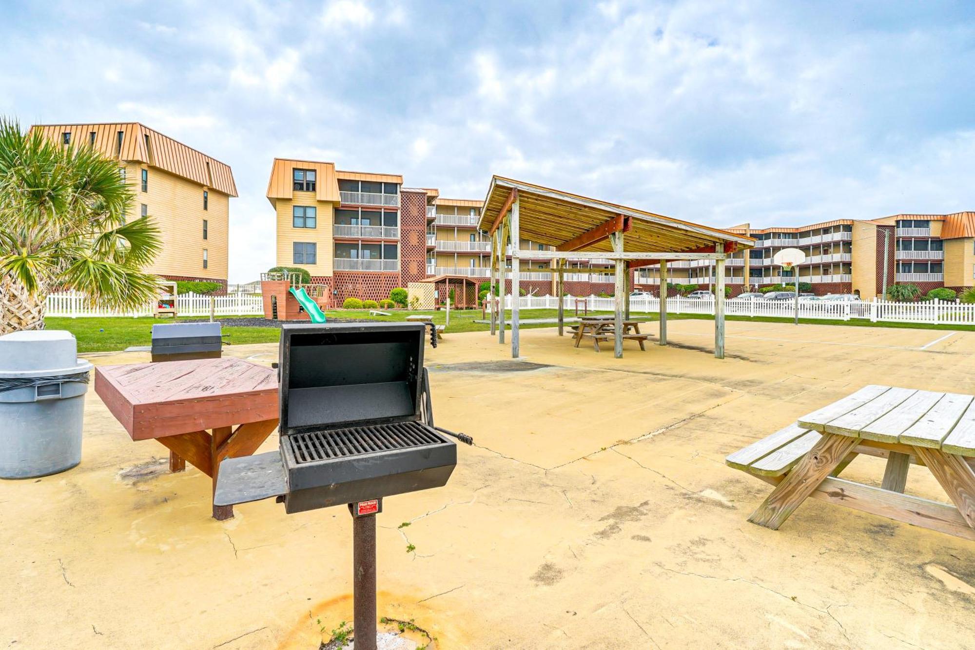 Steps To The Beach Oceanfront Condo With Lanai! North Topsail Beach Eksteriør bilde