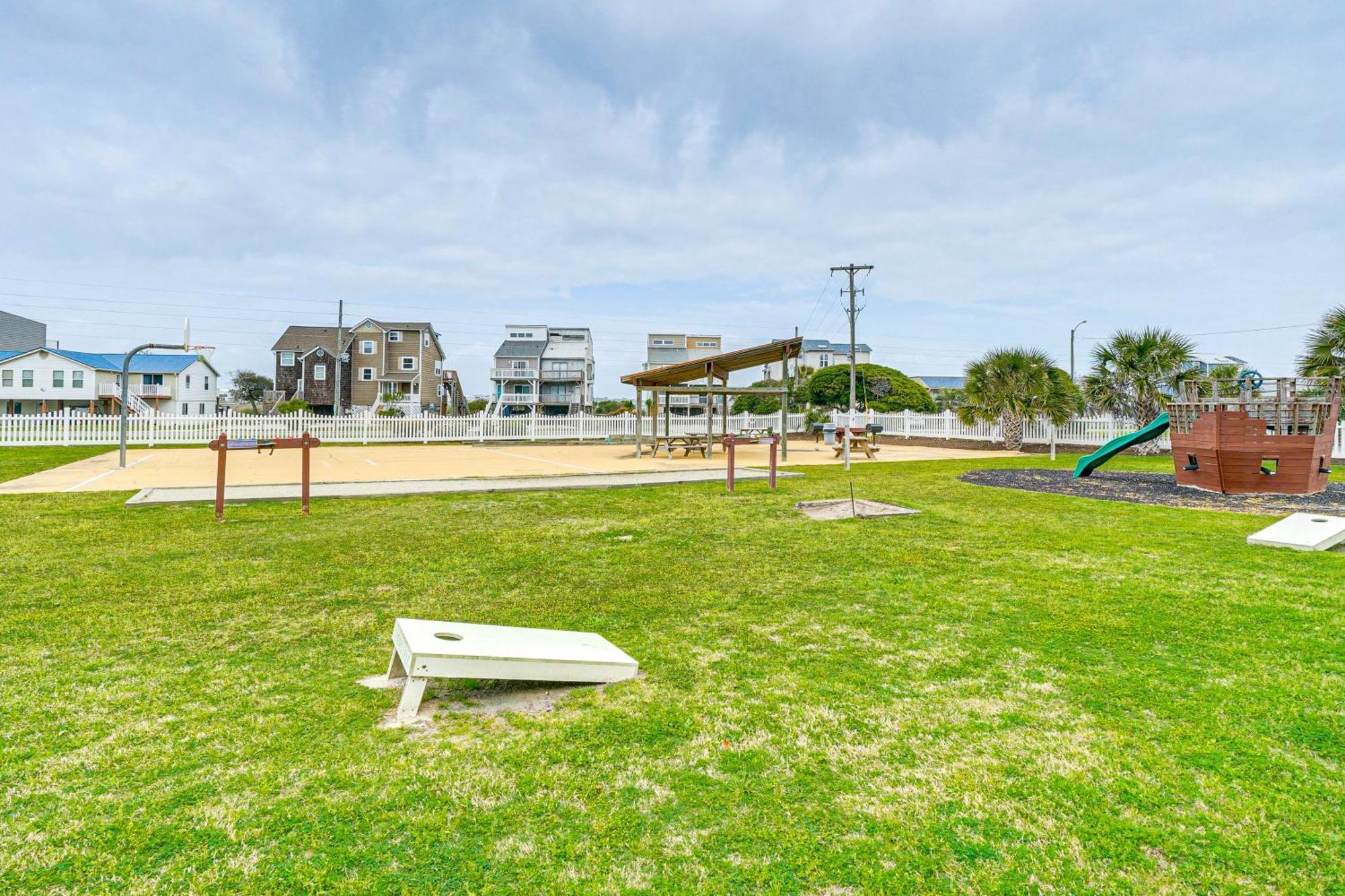 Steps To The Beach Oceanfront Condo With Lanai! North Topsail Beach Eksteriør bilde
