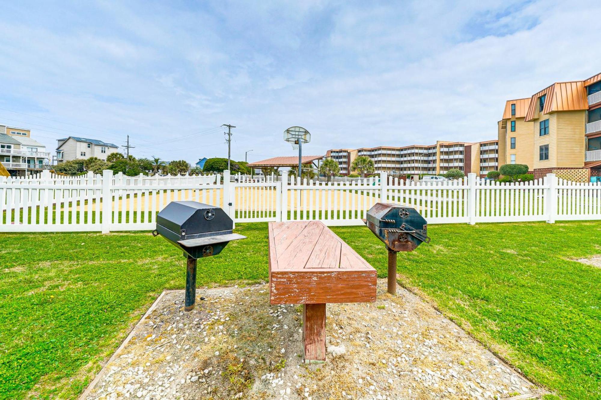 Steps To The Beach Oceanfront Condo With Lanai! North Topsail Beach Eksteriør bilde